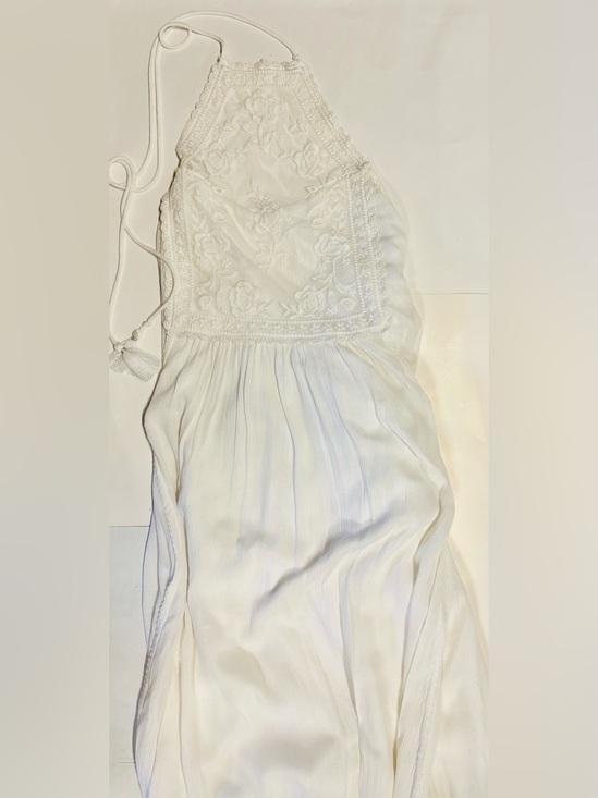 Abercrombie & Fitch Dresses & Skirts - Abercrombie & Fitch White Embroidered Halter Maxi Dress XS/S